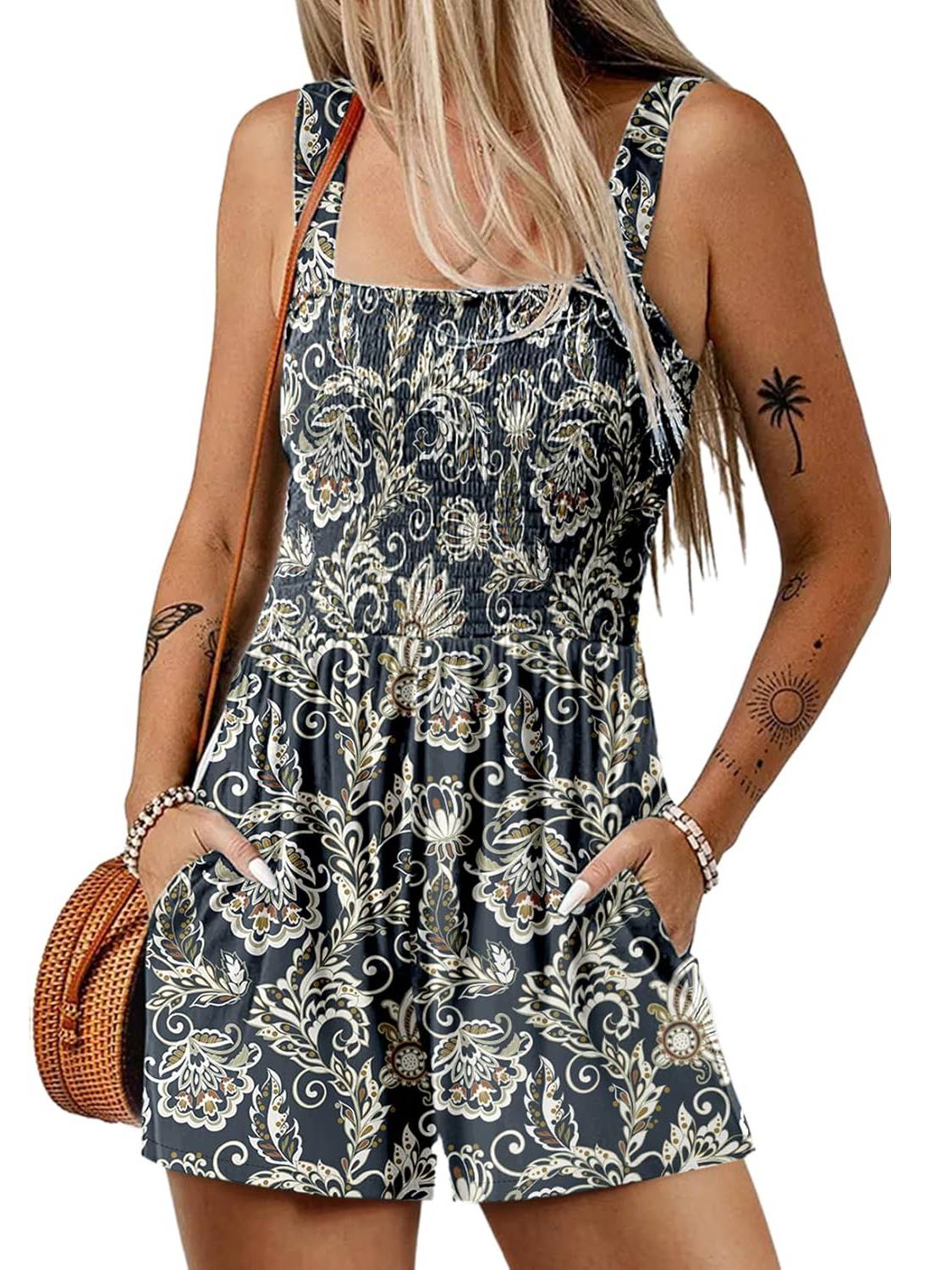 🏝️LAST DAY SALE 50% OFF💃Women's Summer Square Neck Sleeveless Loose Casual Short Smocked Romper🔥